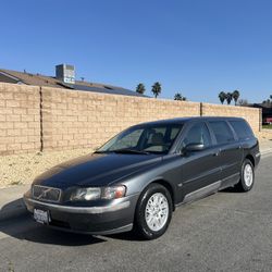 2004 Volvo V70