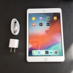 Apple iPad Mini 3 - Wifi - Like New 
