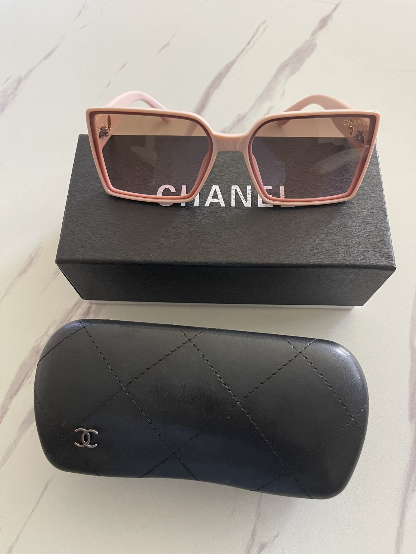 CHANEL Sunglasses 
