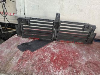 2019 2023 chevy blazer oem shutter