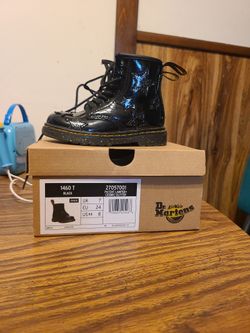 Toddler Sz 8 Dr Martens
