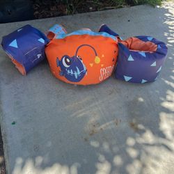 Swimming floaties