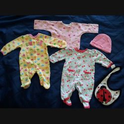 Baby girl newborn 5pc set .