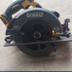 Dewalt DCS578B Flexvolt 60 Volt Max 7-1/4”::