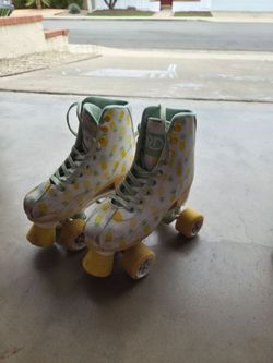 Roller Derby - Roller Skates (adjustable)