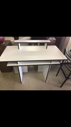 Modern style wood desk