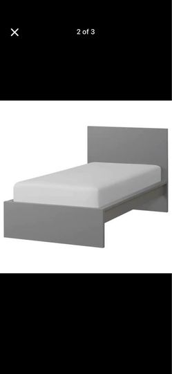 Twin size bed