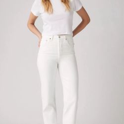 Women’s Levis Ribcage Straight Ankle Jeans size 27
