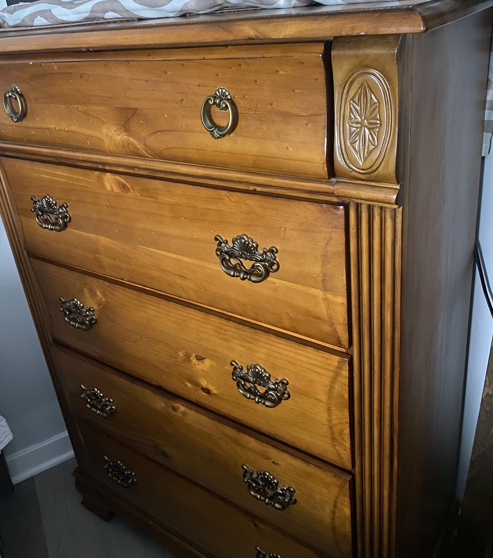 WOODEN DRESSER GOOD CONDITION,LIGHT BROWN