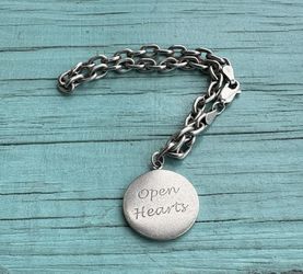 Nice Vintage Sterling Silver .925 Open Heart Charm On 7.5” Charm Bracelet 