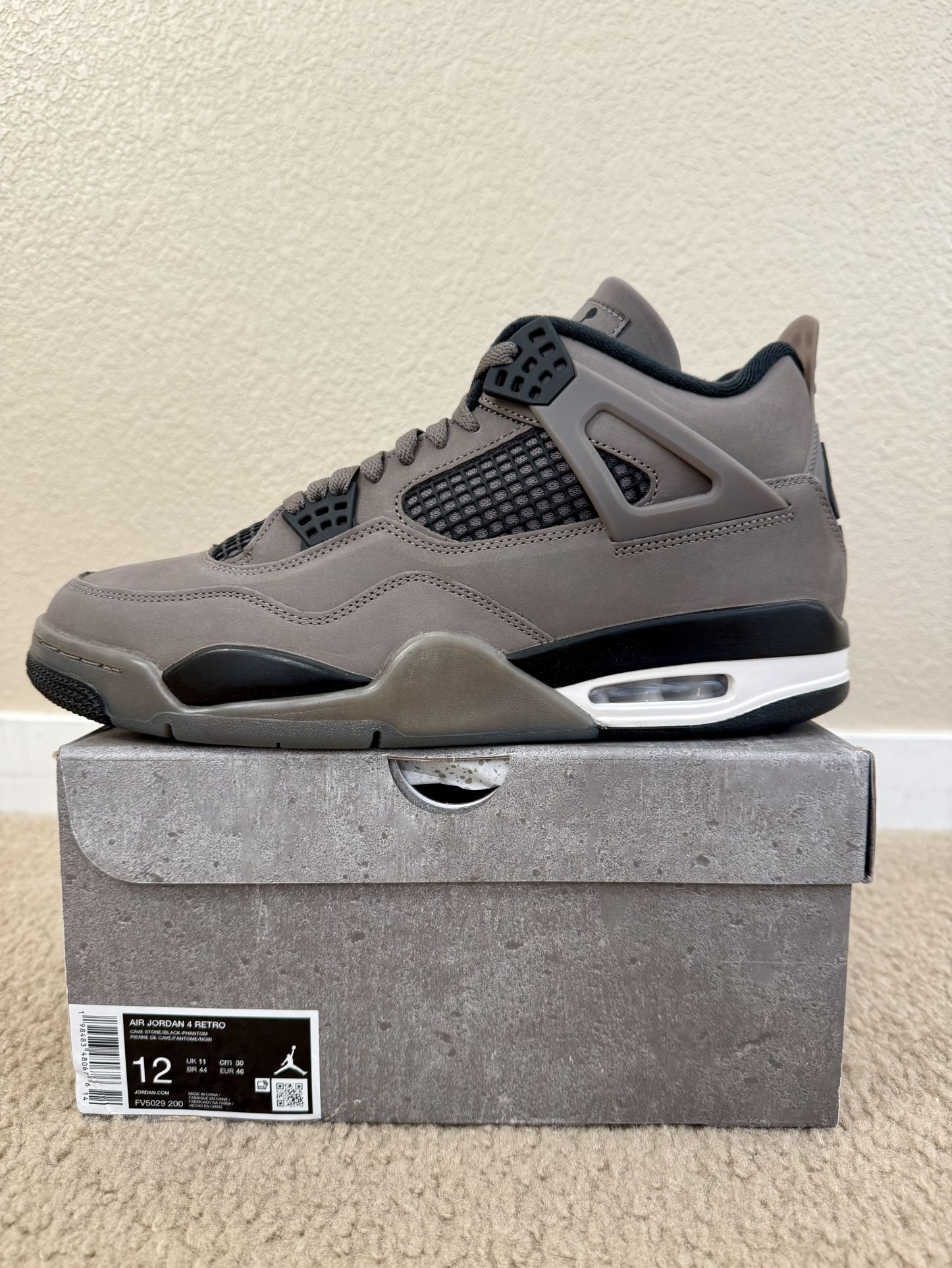 Air Jordan 4”Cave Stone”size 12