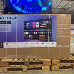 77 “ LG smart 4K EVO OLED HDR 144HZ 77C5 TV 