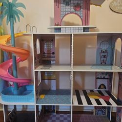 LOL Dollhouse