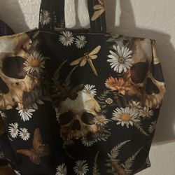 Tote Reversible Skulls