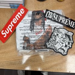 Supreme Carti Size L