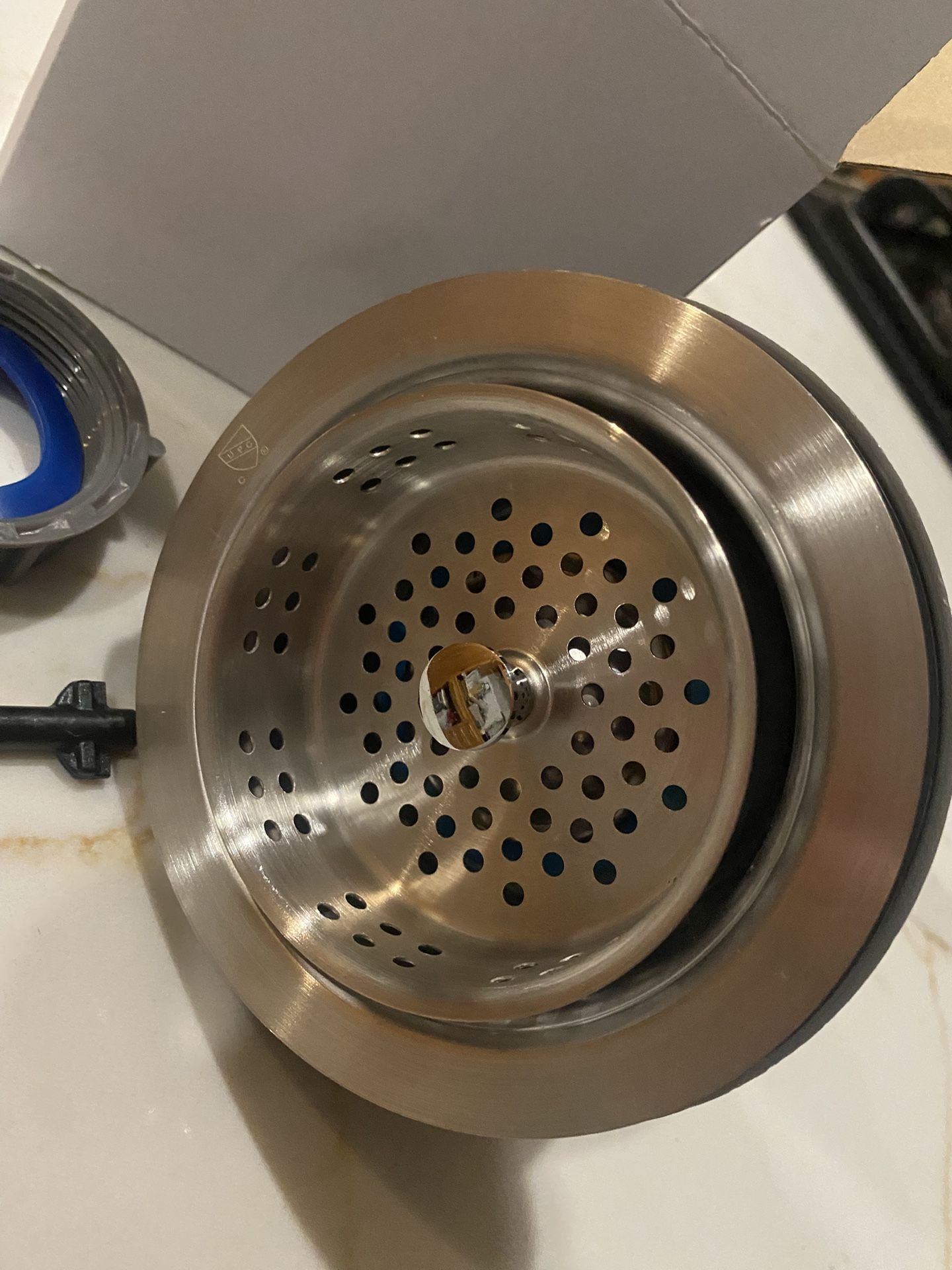 Kitchen Sink Drain And Strainer