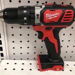 Mílwaukee New Hammer Drill M18