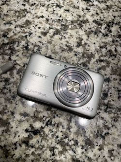 Sony Cyber-Shot Digital Camera