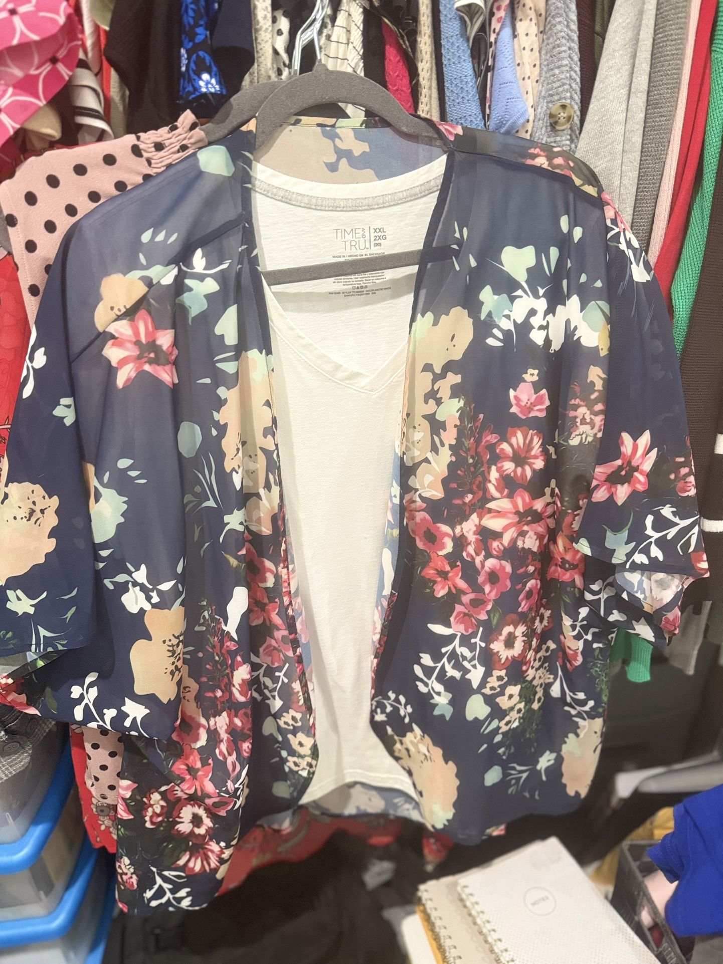 Women’s Xl-xxl Blouse sets $10 Each New