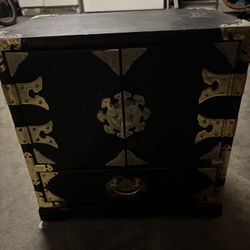 Vintage Korean Tansu Chest/jewelry 