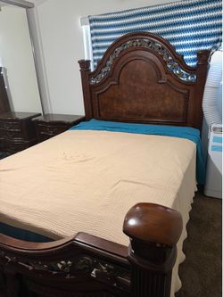 Antique style very sturdy Queen bed frame