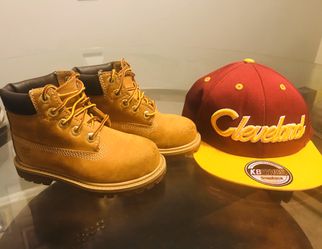 Size 8c Timberlands and Fitted