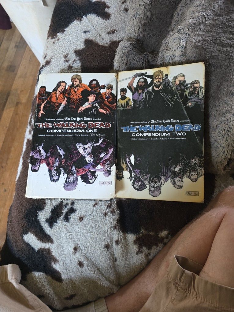 The Walking Dead Compendium 1&2