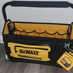 Dewalt 20" Pro Tote New
