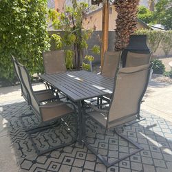 6 Piece Patio Table & Chair Set 