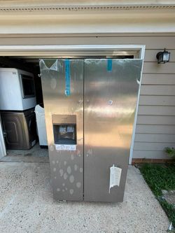 ✨ Brand New Samsung Side-by-Side Refrigerator – Factory Sealed ✨