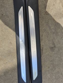 2014 -- 2018  BMW  X5  F15 Front  Left and Right 