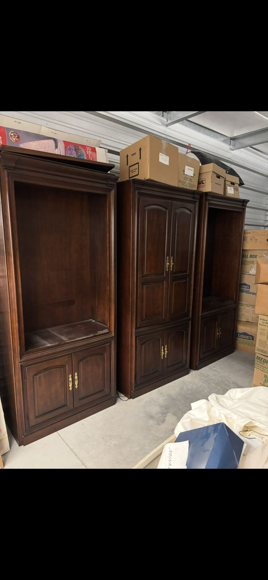 Cherrywood Bookshelves Pick Up Only In Newtown Square