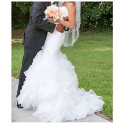 👰🏽David’s Bridal Galina Wedding Gown👰🏽 Thumbnail