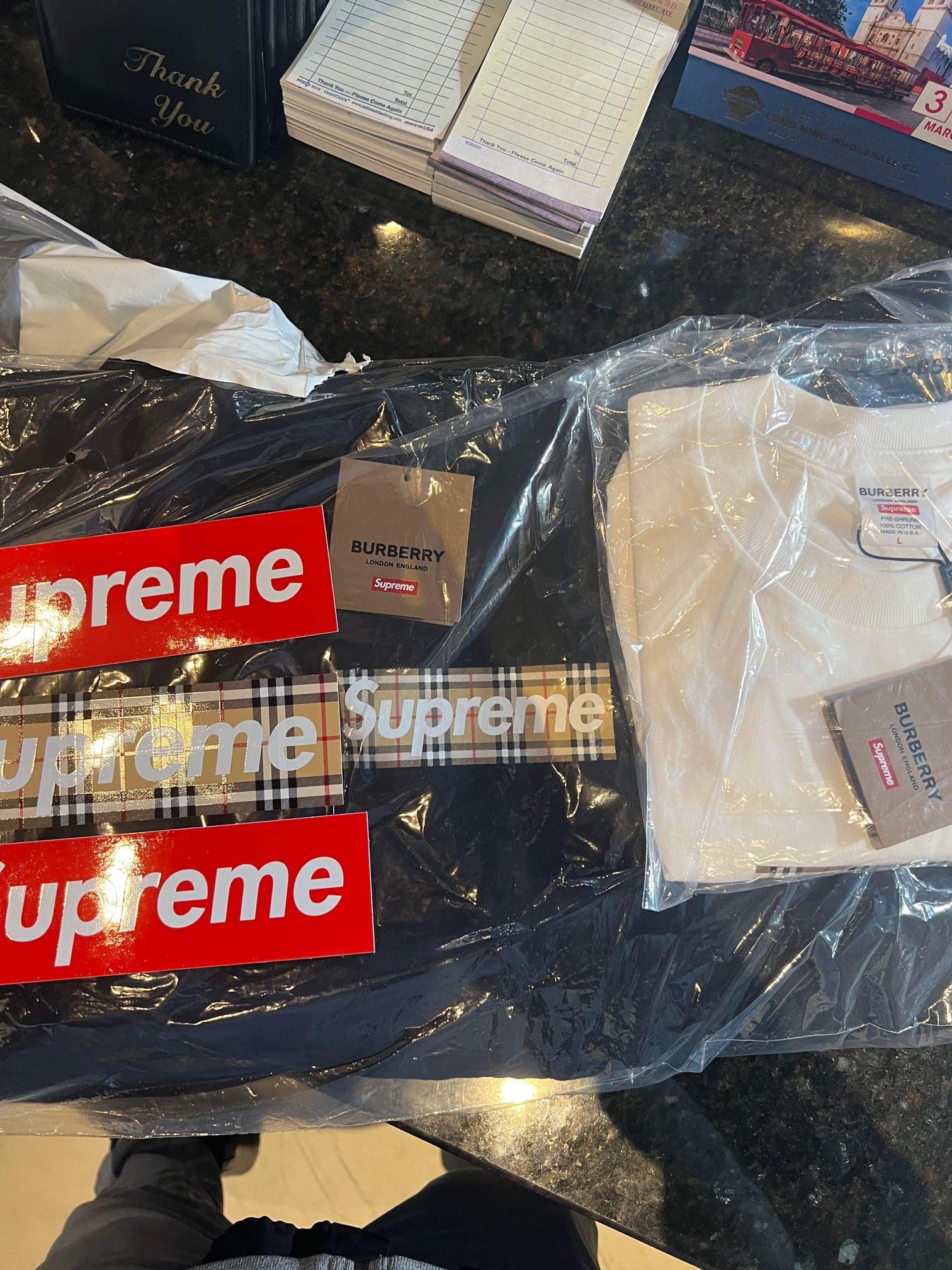 Supreme T Shirt And Hoddie