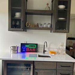 Neon Bar sign