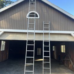 Aluminum extension ladders