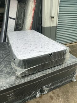 Twin Size Mattress And Box Spring 