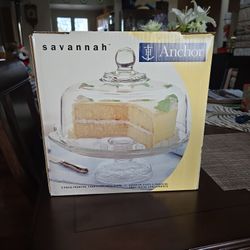 Pedestal Cake Plate With Dome