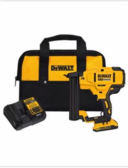 20V MAX XR Lithium-Ion Cordless 18-Gauge Narrow Crown Stapler Kit with 2.0Ah Battery, Charger and Contractor Bag