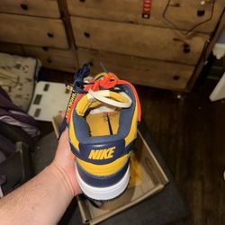 Size 10.5 - Nike Dunk Low x OFF-WHITE University Gold 2019 Michigan state virgil