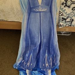 DISNEY FROZEN  ELSA S BLANKIE TAILS  SIZE 3+