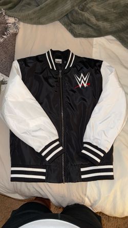 WWE wrestling jacket boys size med 10/12