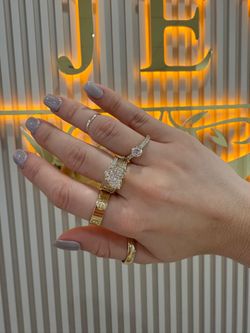 Anillos