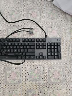 Logitech G413 Carbon (Red)