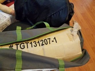 Casa de campaña nueva