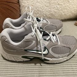 New Nike Men's size 10