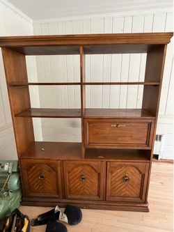 Shelving unit