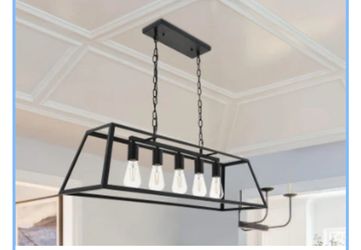 NEW IN BOX** BEAUTIFUL BLACK CLASSIC ELEGANT 5 LIGHT CHANDELIER