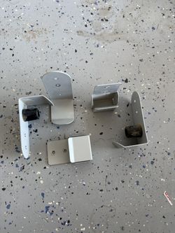 WALL HANGING BRACKETS 