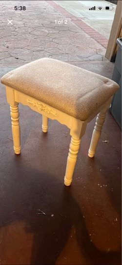Vanity stool